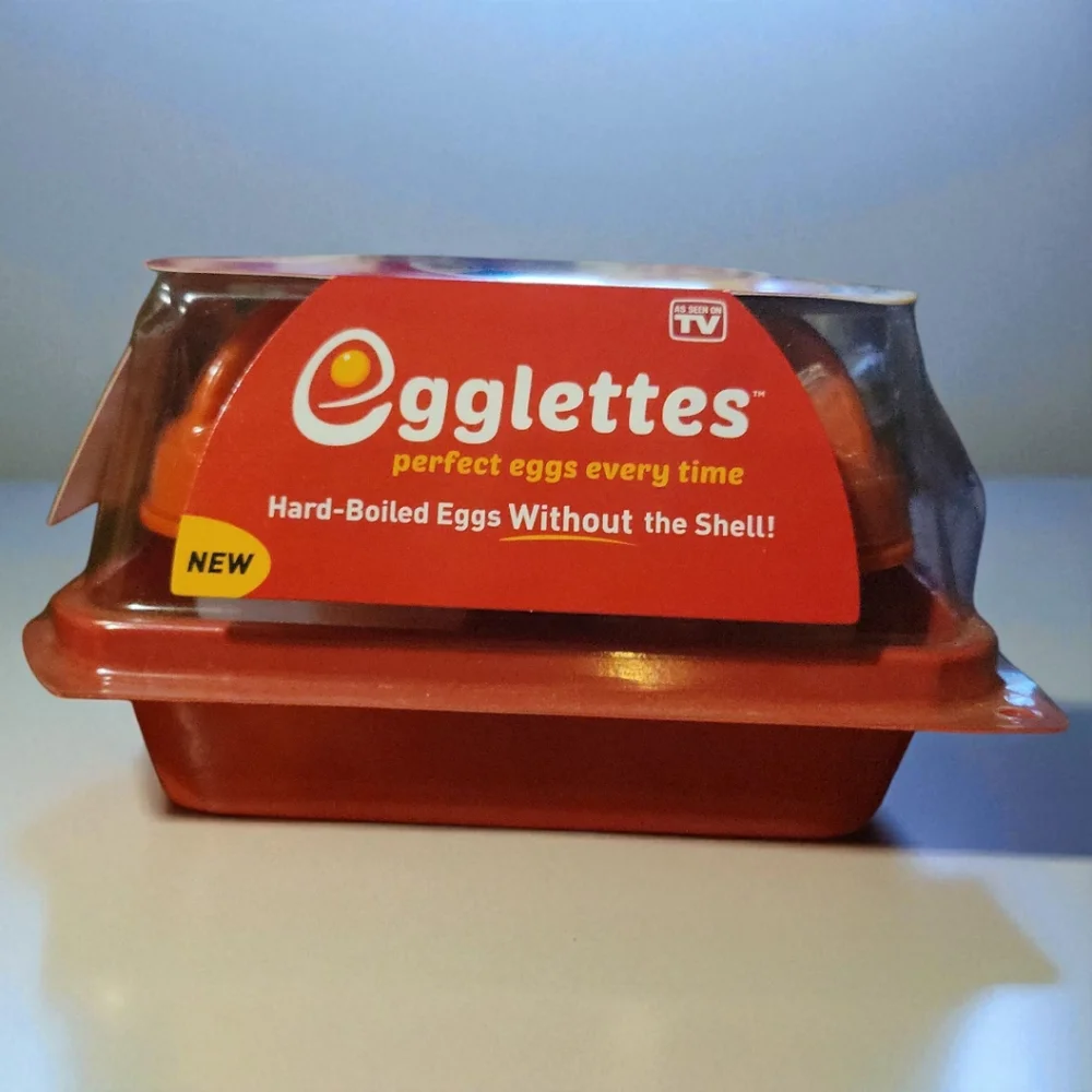 NWT Egglettes Egg Cooker Hard Boiled Eggs Without Shell 4 Egg Cups